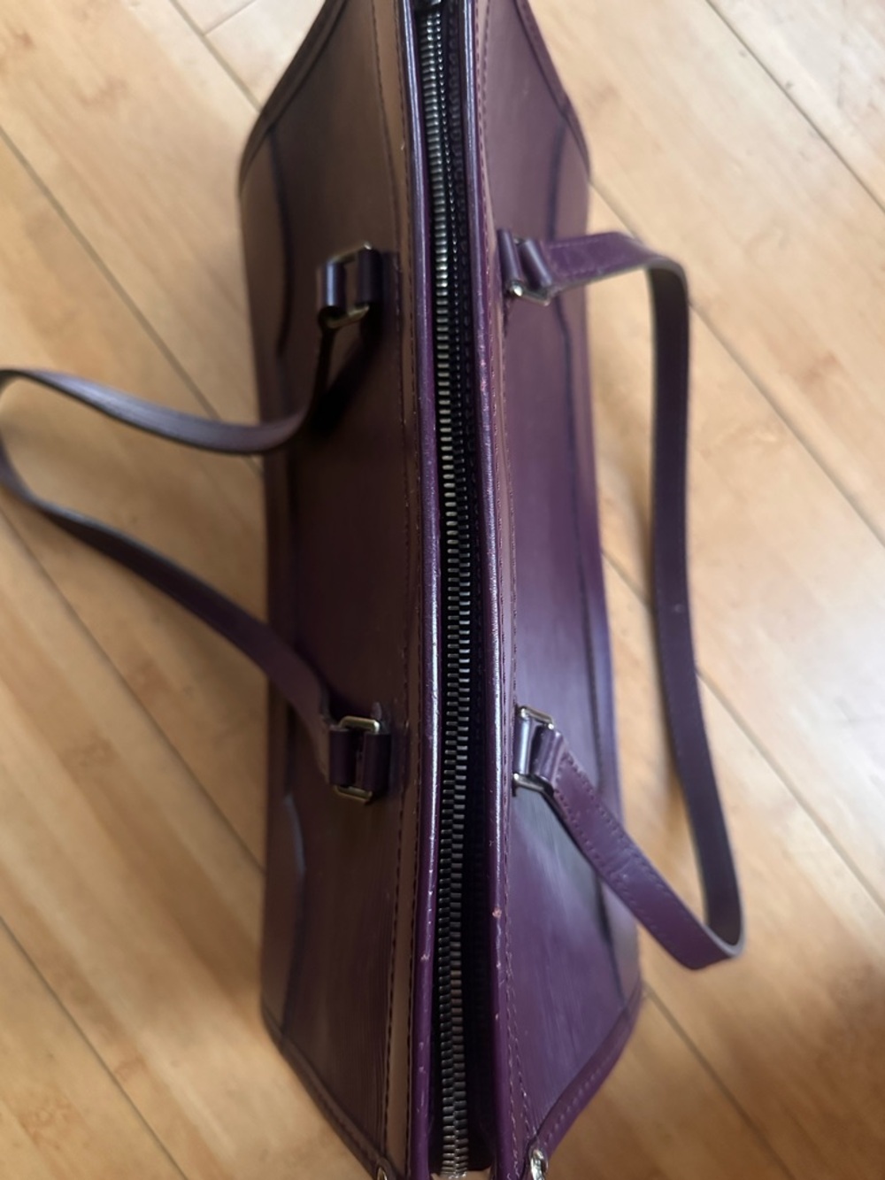 Louis Vuitton Structured Shoulder Bag in Deep Purple - Picture 6 of 16